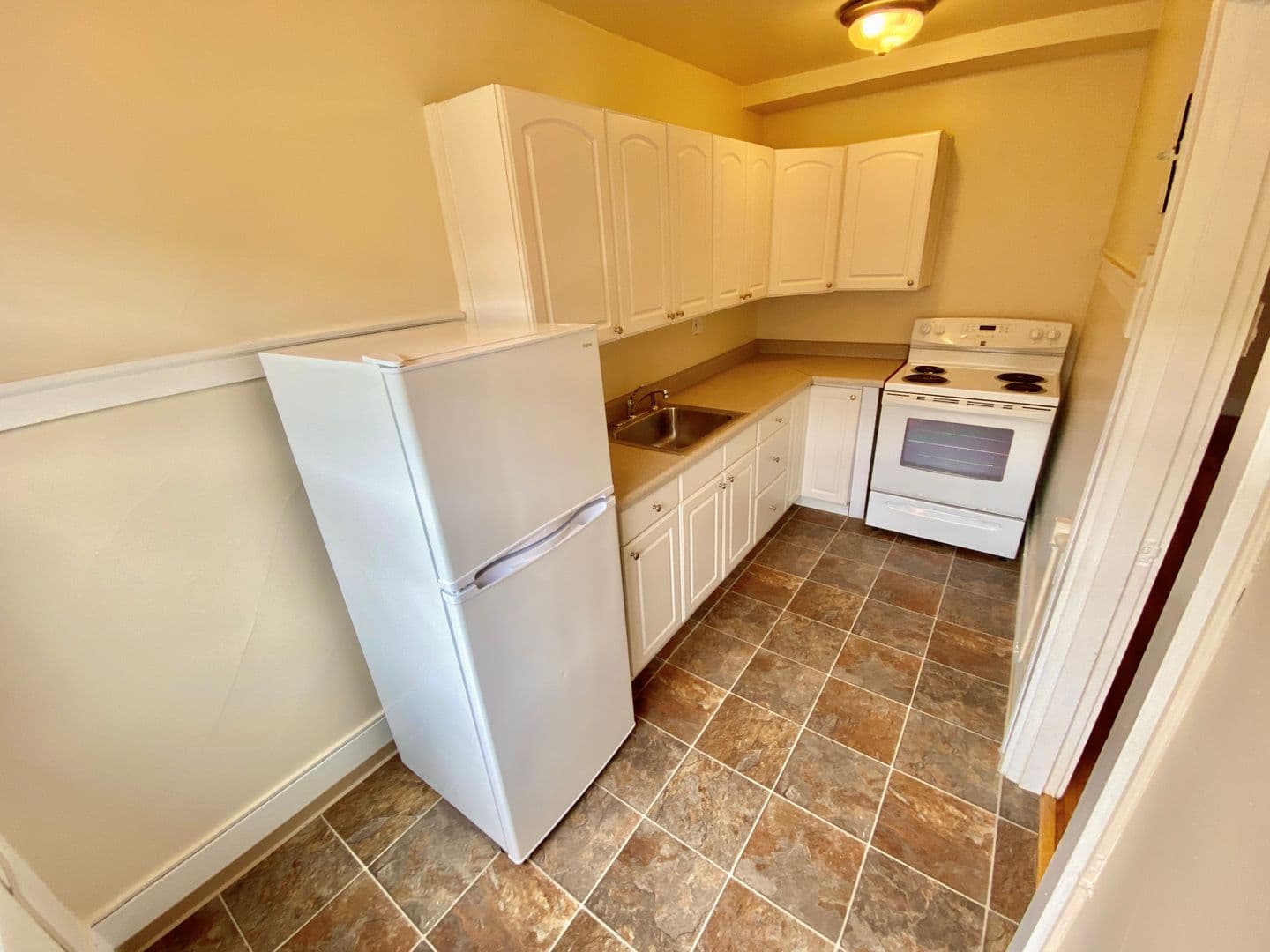 Seattle Apartment: 516 E. Union St.