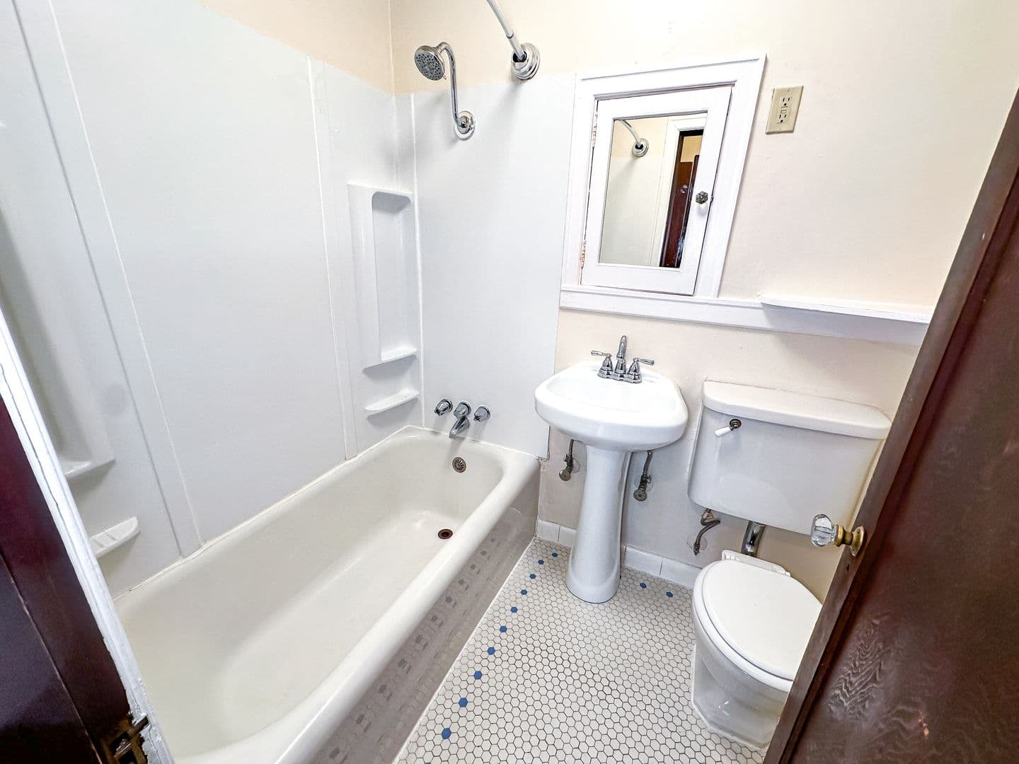 Seattle Apartment: 531 Malden Ave. E.