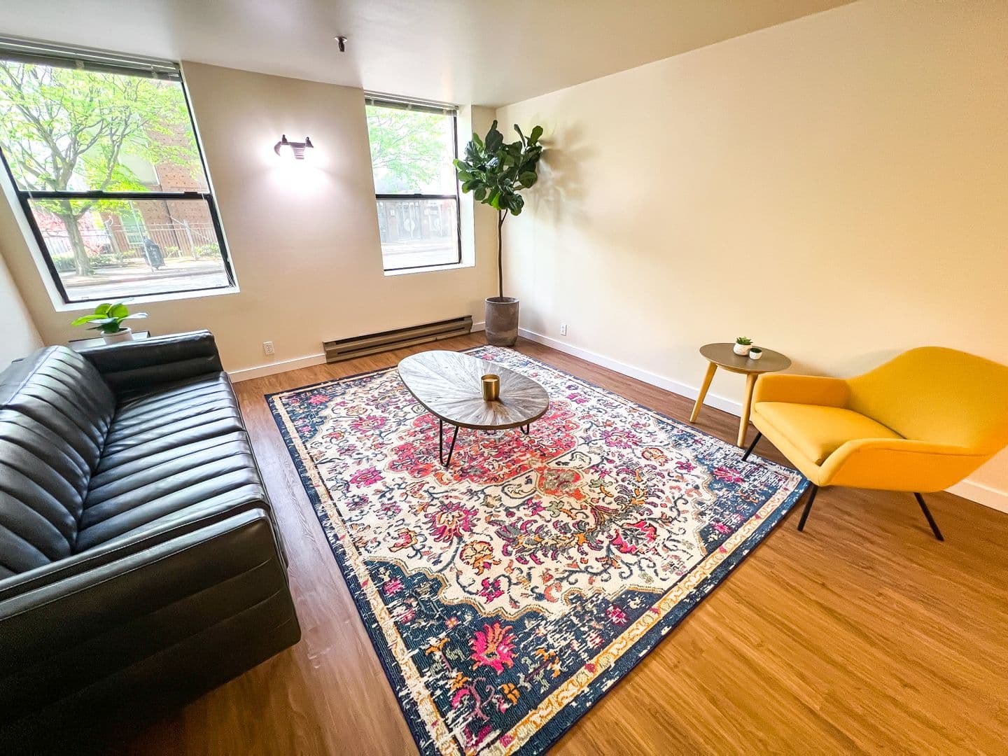 Seattle Apartment: 1215 Seneca St.
