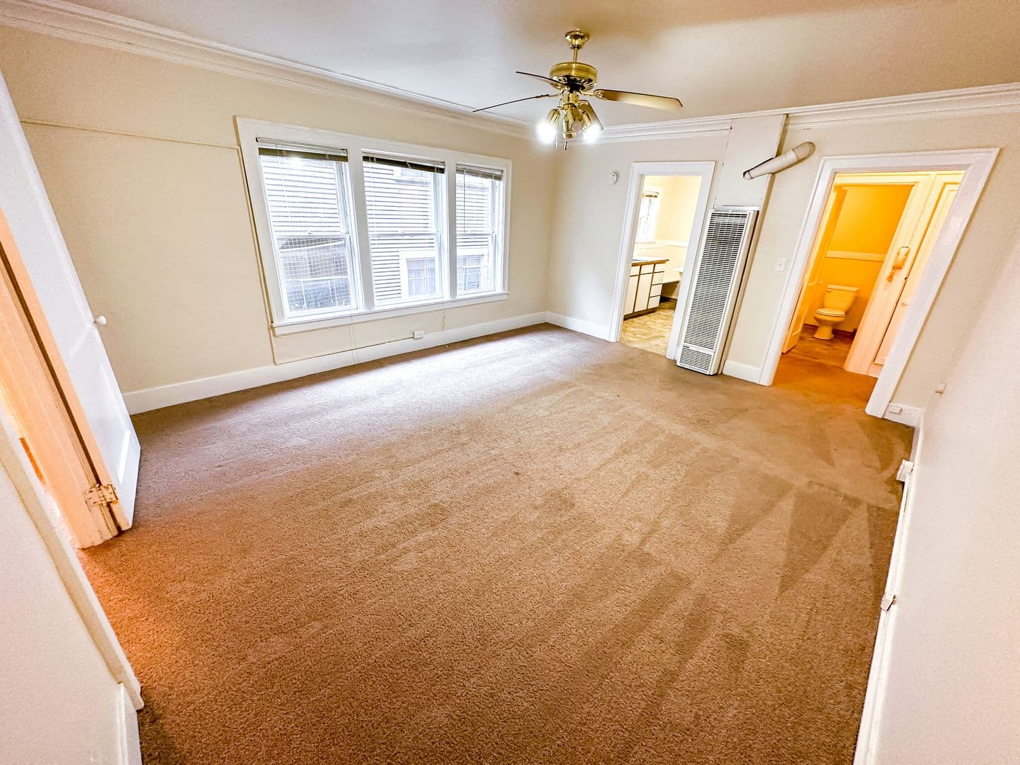 Seattle Apartment: 1509 E Madison St