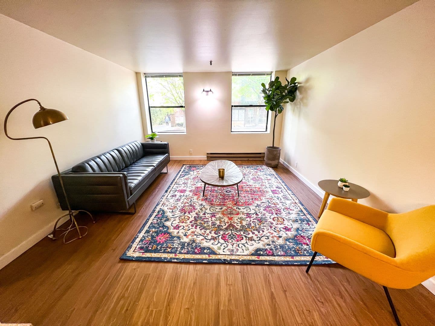 Seattle Apartment: 1215 Seneca St.