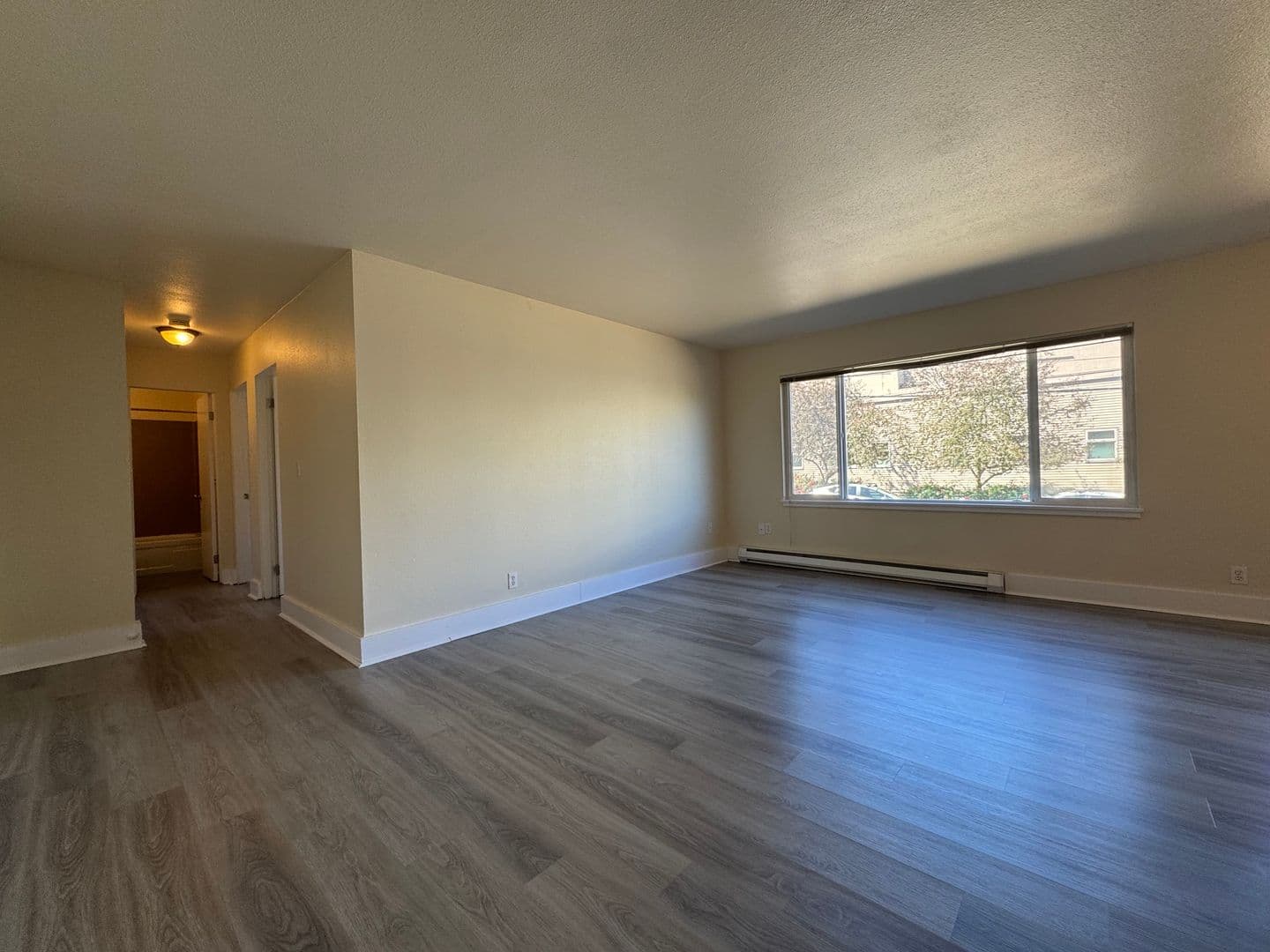 Seattle Apartment: 424 19th Ave E.