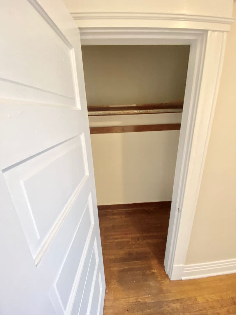 Seattle Apartment: 1615 15th Ave.
