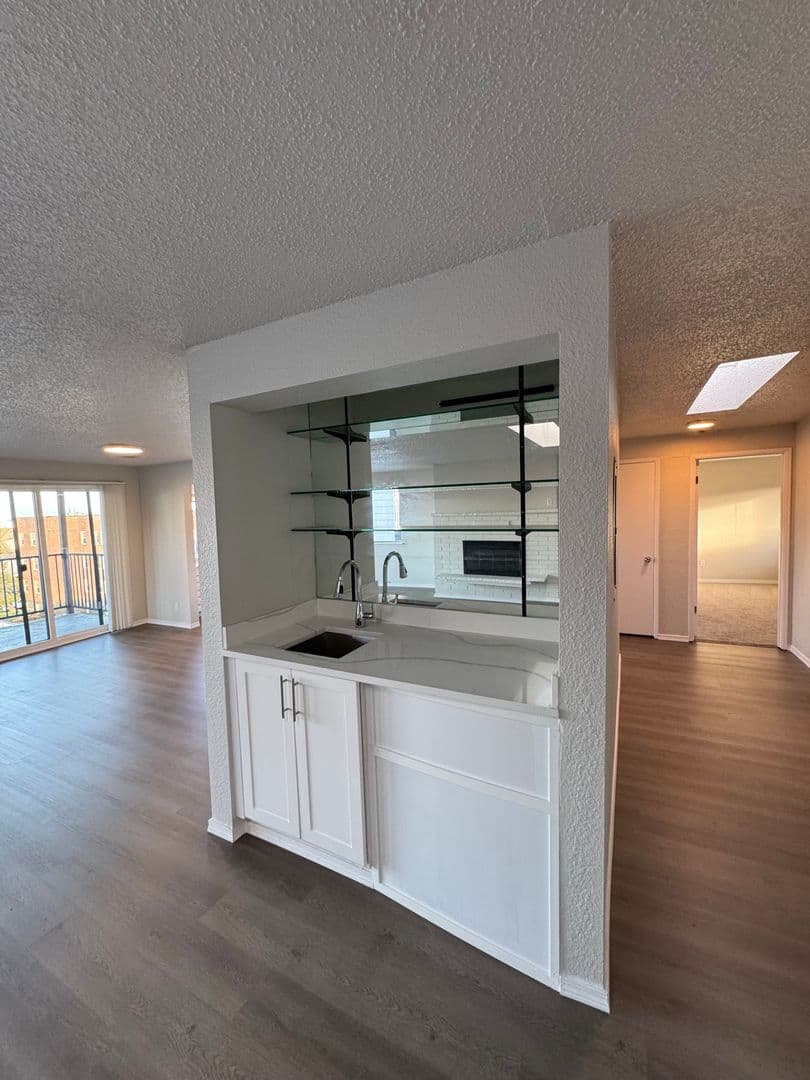 Seattle Apartment: 1727 14th Ave.