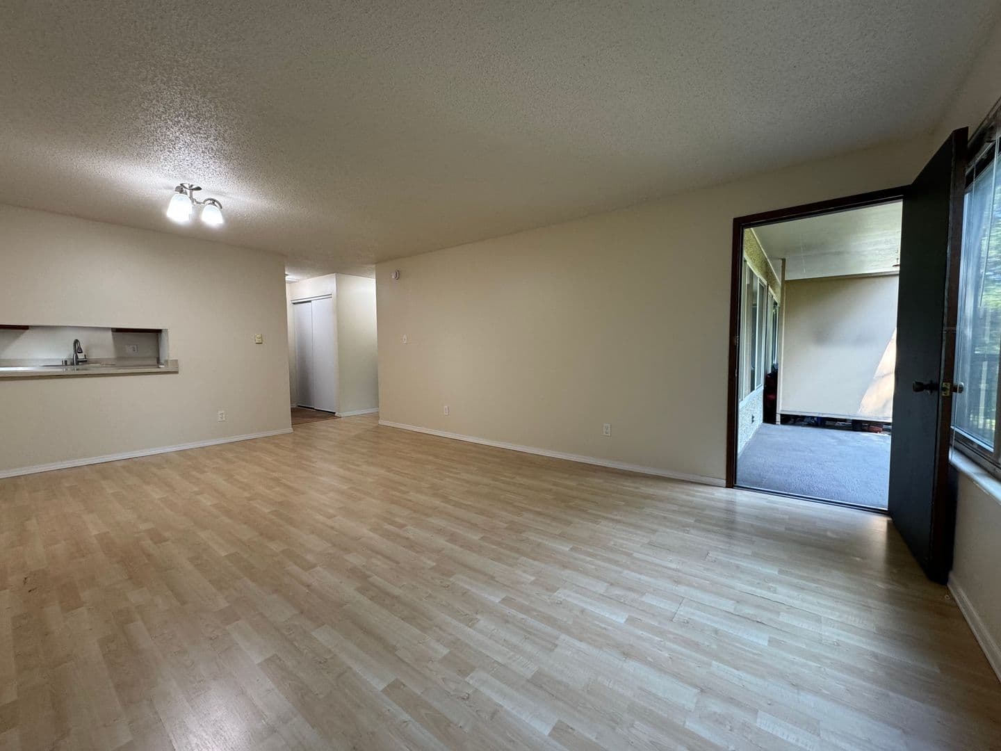 Seattle Apartment: 1821 E. Thomas St.