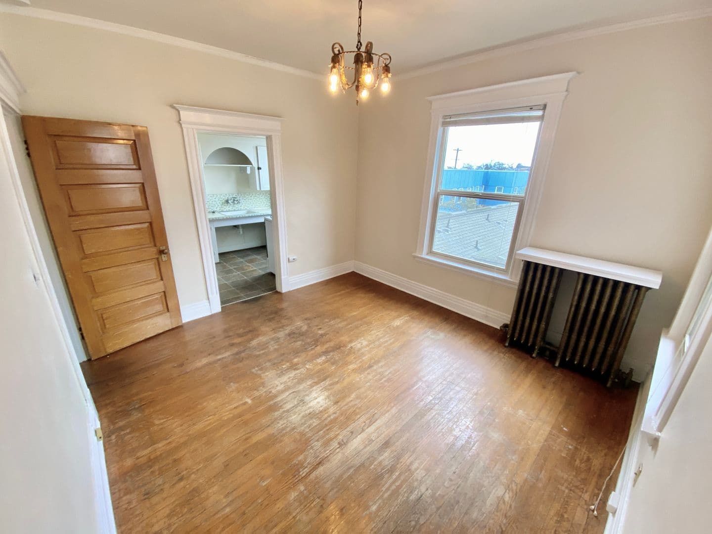 Seattle Apartment: 1615 15th Ave.