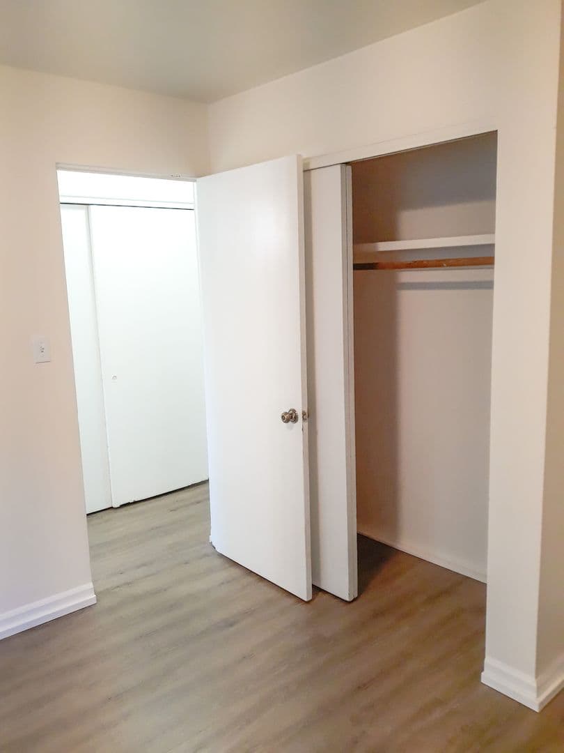 Seattle Apartment: 706 Belmont Ave E
