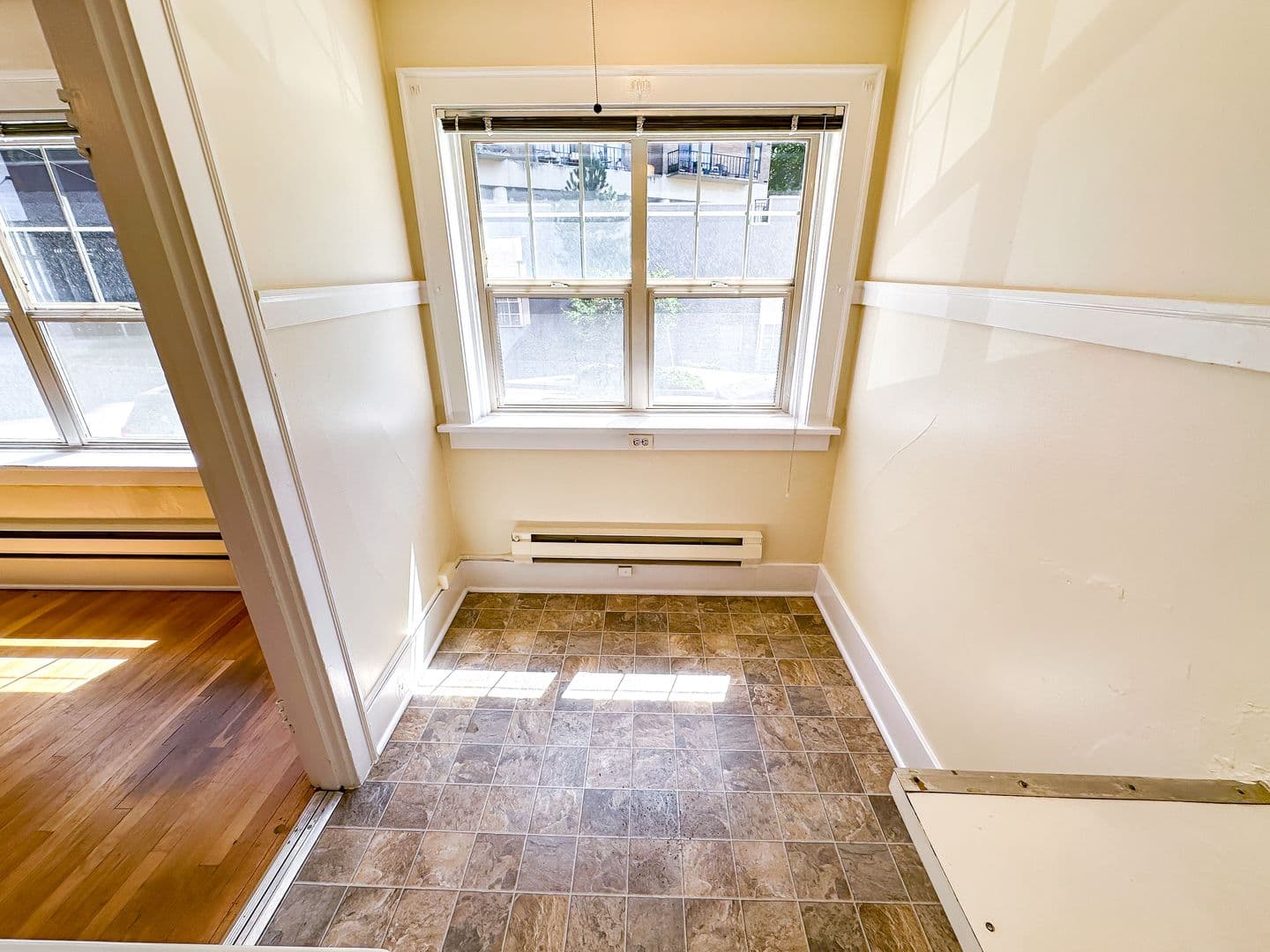 Seattle Apartment: 516 E. Union St.