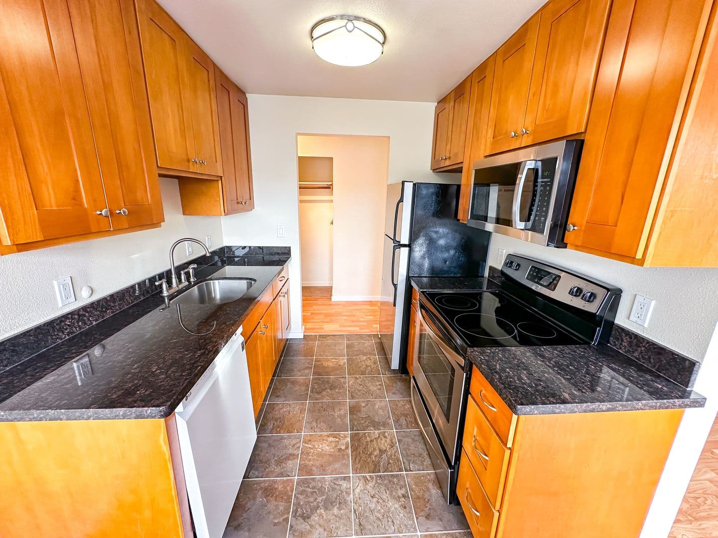 Seattle Apartment: 5505 15th Ave. NE