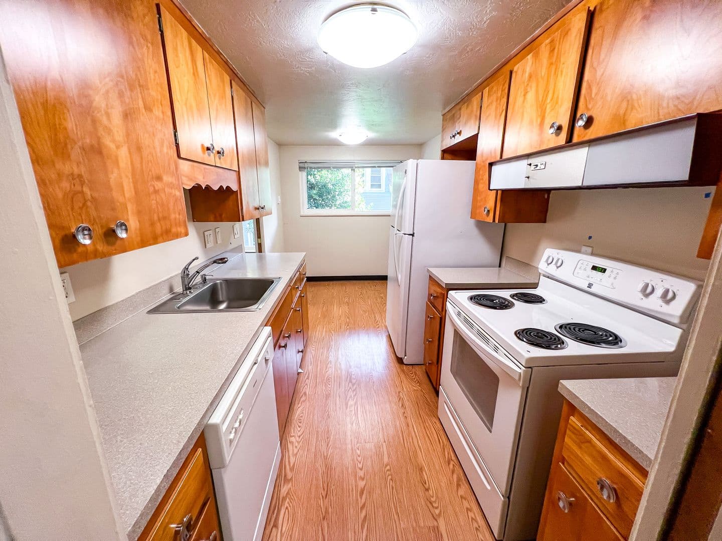 Seattle Apartment: 5233 15th Ave NE