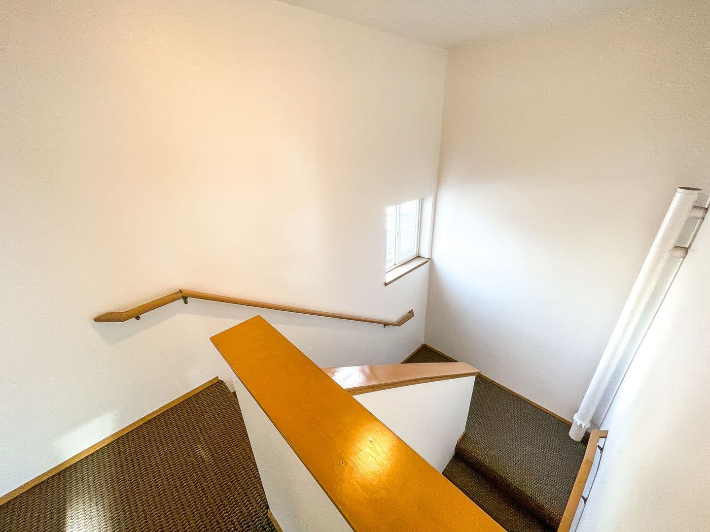 Seattle Apartment: 1509 E Madison St