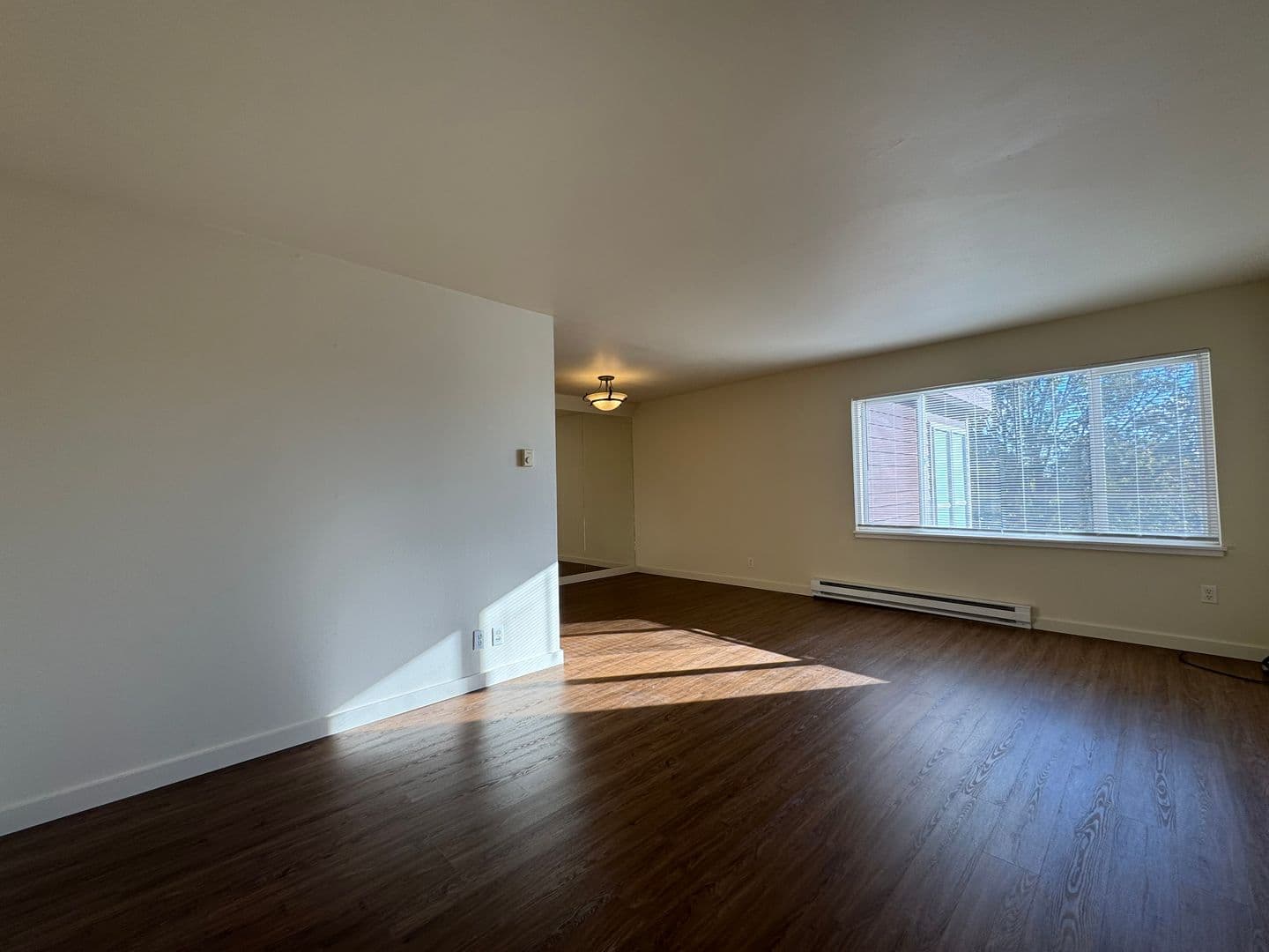 Seattle Apartment: 424 19th Ave E.