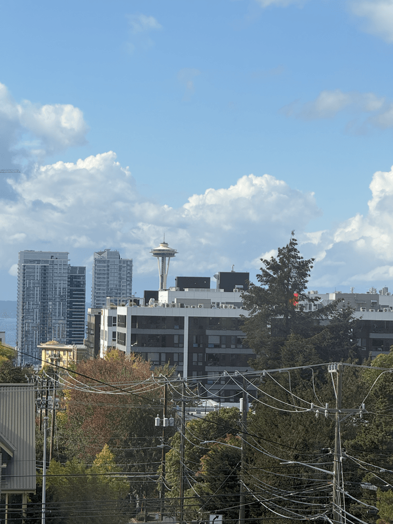 Seattle Apartment: 1305 E Denny Way