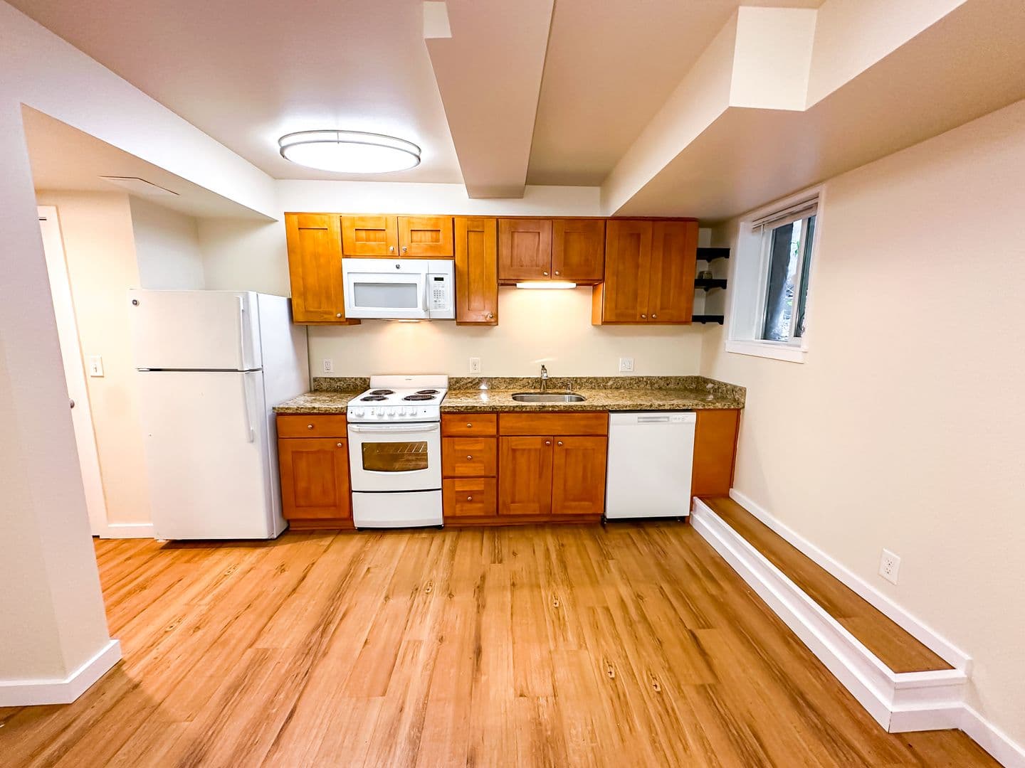 Seattle Apartment: 1420 Boren Ave