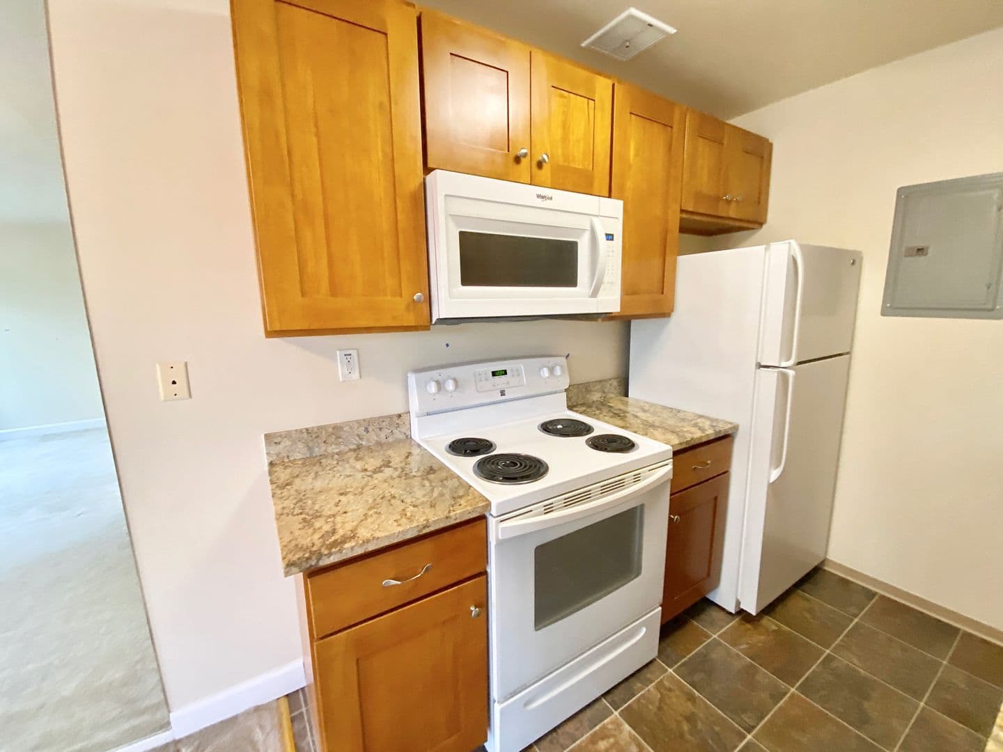 Seattle Apartment: 424 19th Ave E.