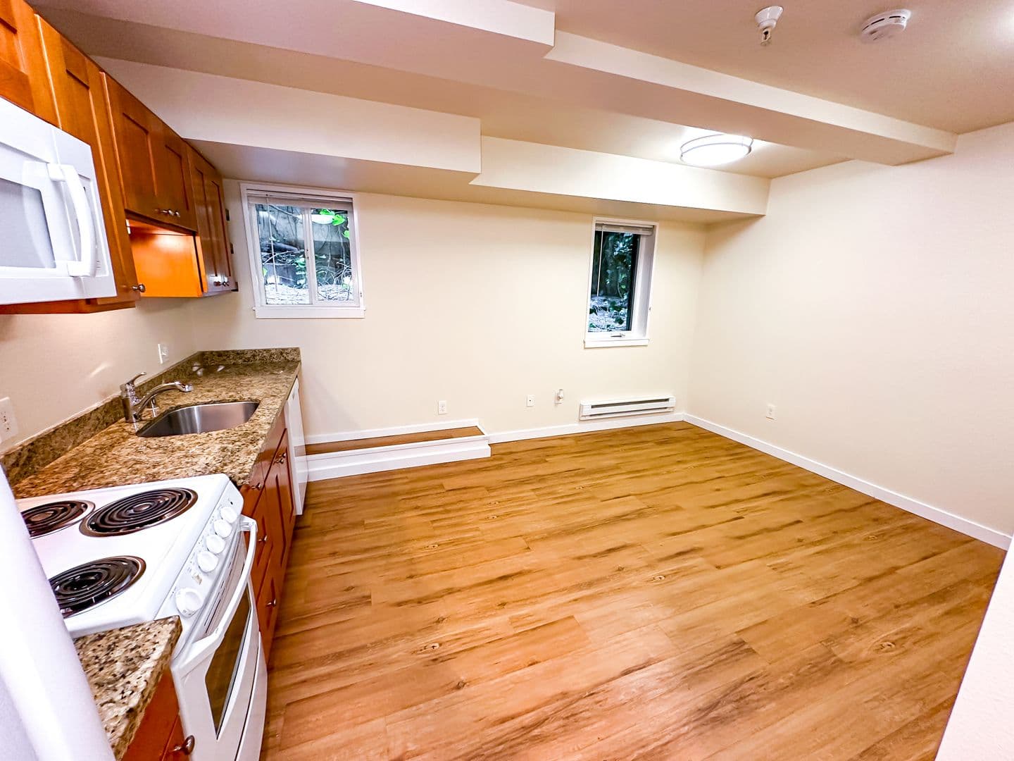 Seattle Apartment: 1420 Boren Ave
