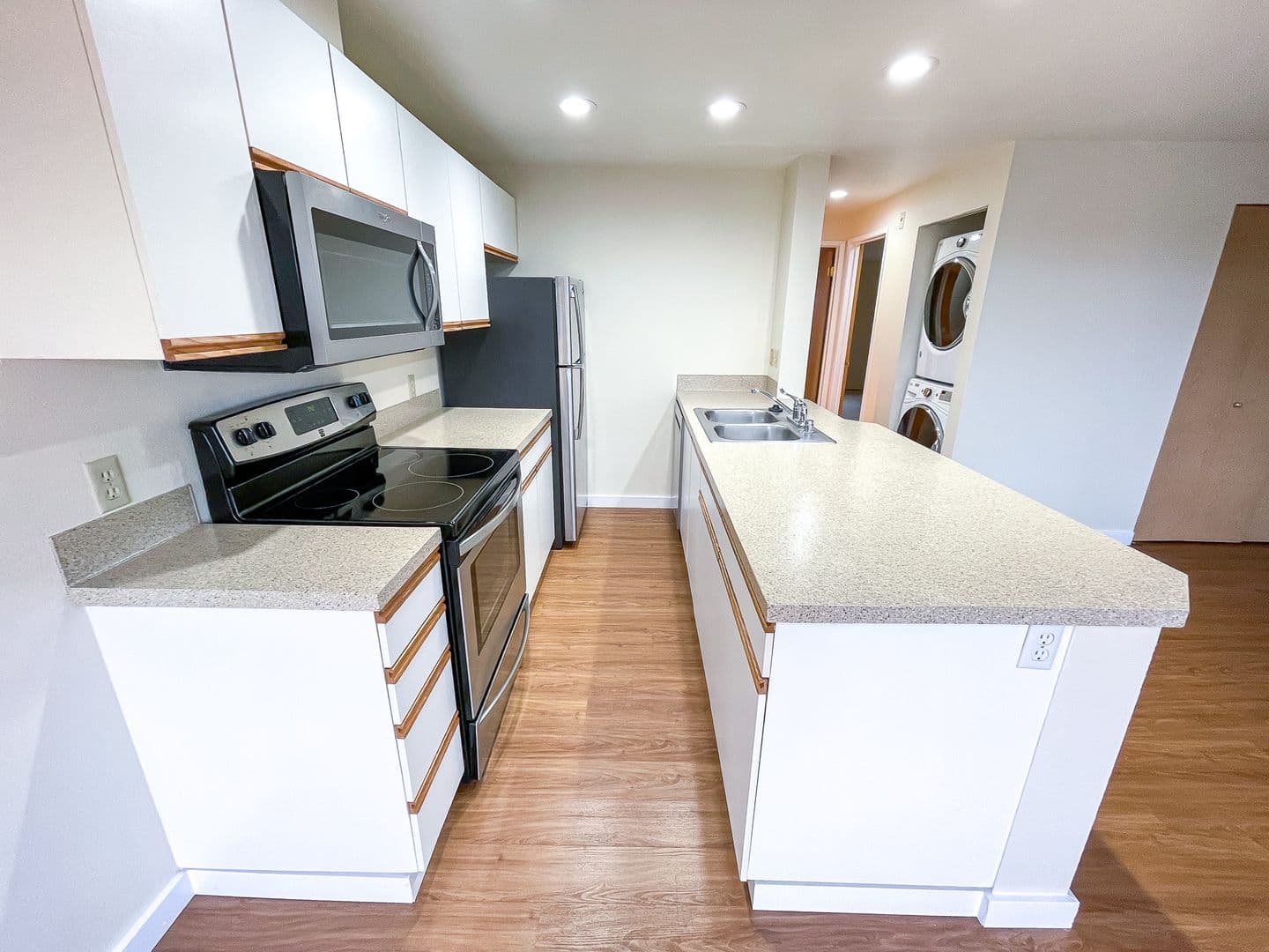 Seattle Apartment: 2501 E. Madison St.