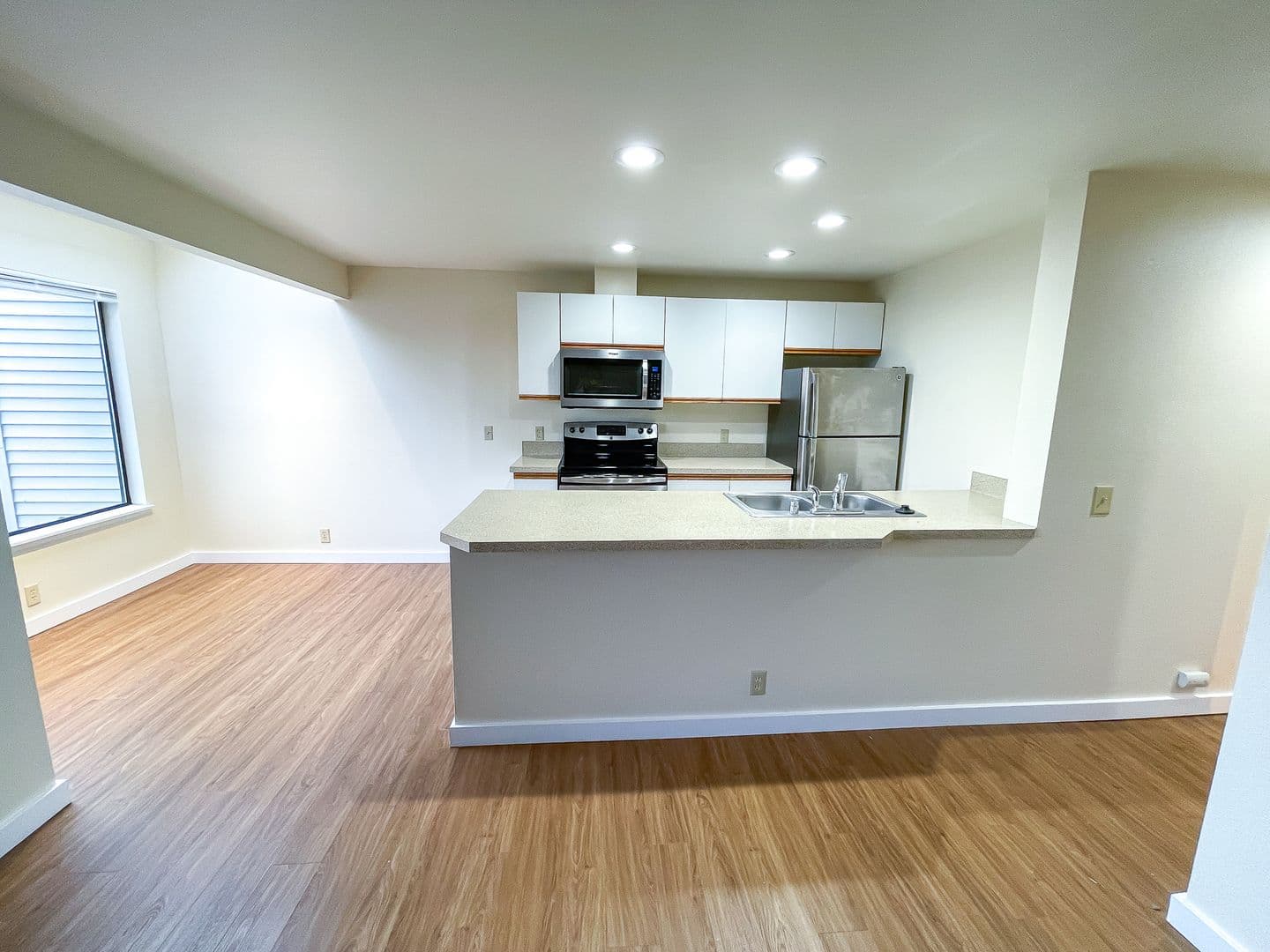 Seattle Apartment: 2501 E. Madison St.