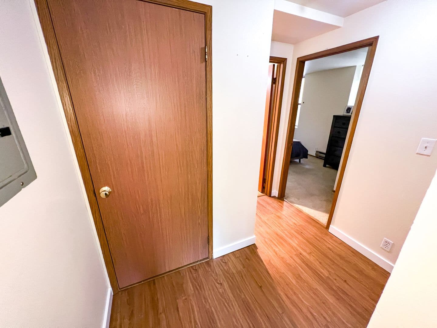 Seattle Apartment: 1215 Seneca St.