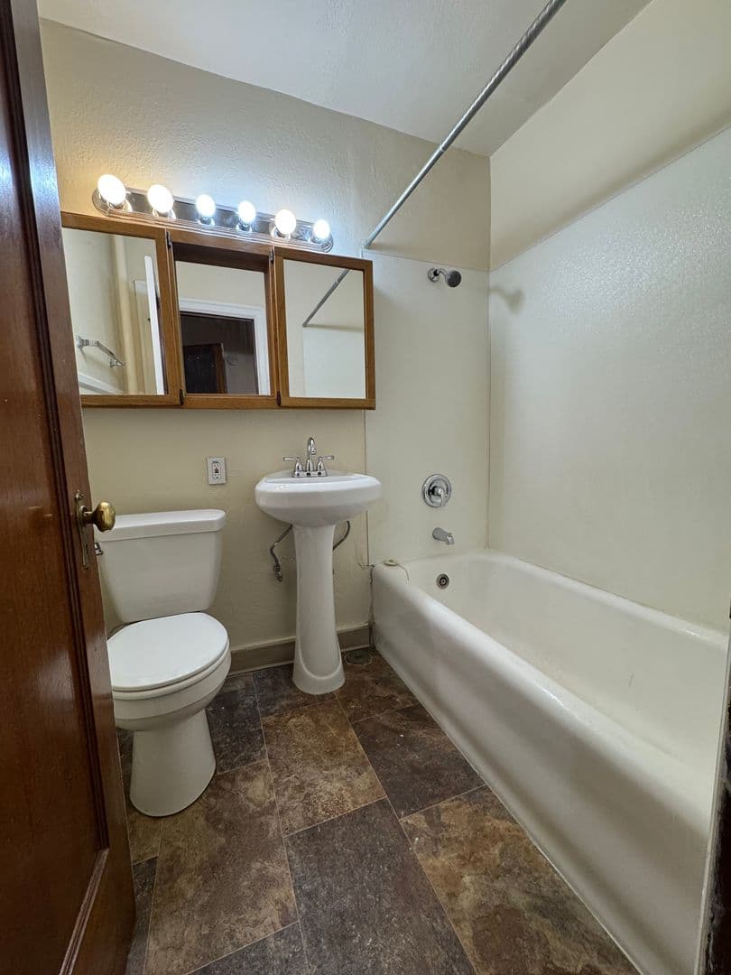 Seattle Apartment: 603 12th Ave E.