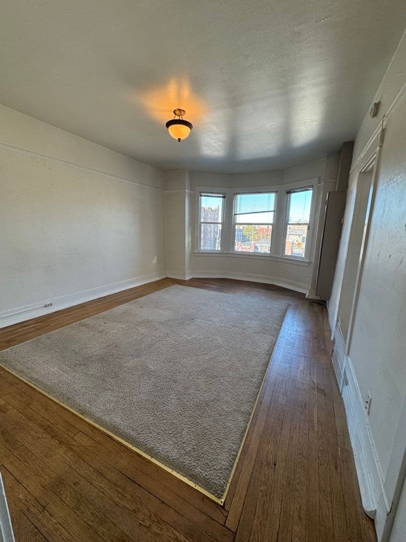 Seattle Apartment: 504 E. Denny Way