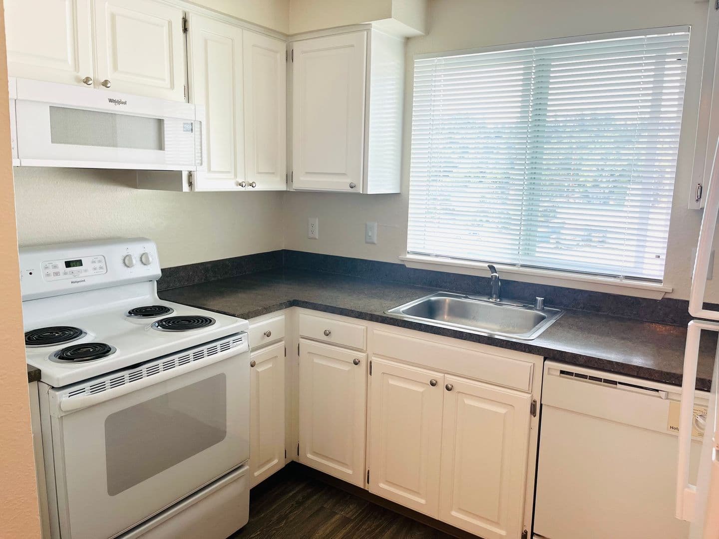 Kenmore Apartment: 17515 83rd Pl NE