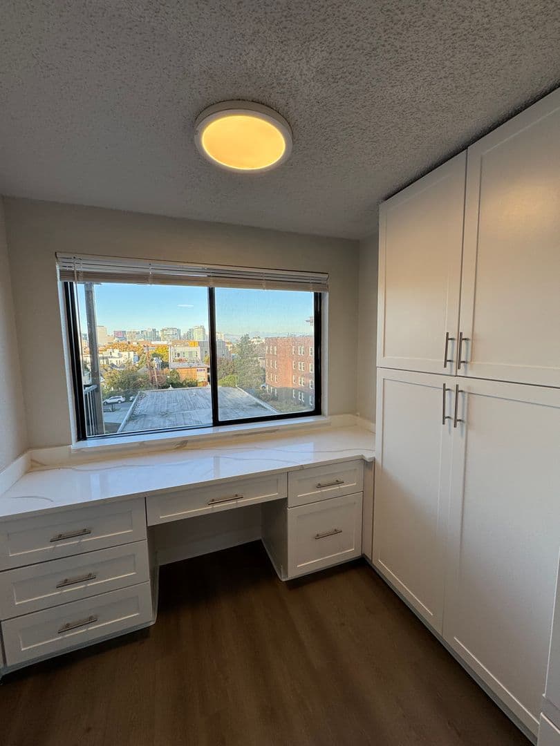 Seattle Apartment: 1727 14th Ave.