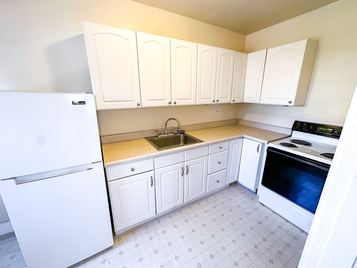 Seattle Apartment: 516 E. Union St.