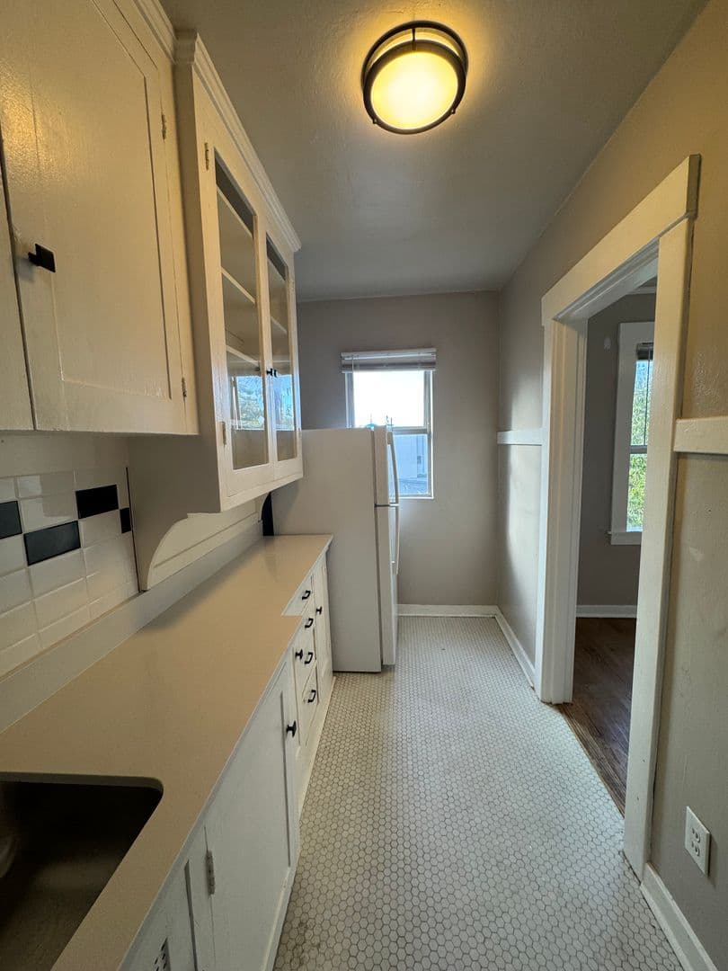 Seattle Apartment: 1305 E Denny Way