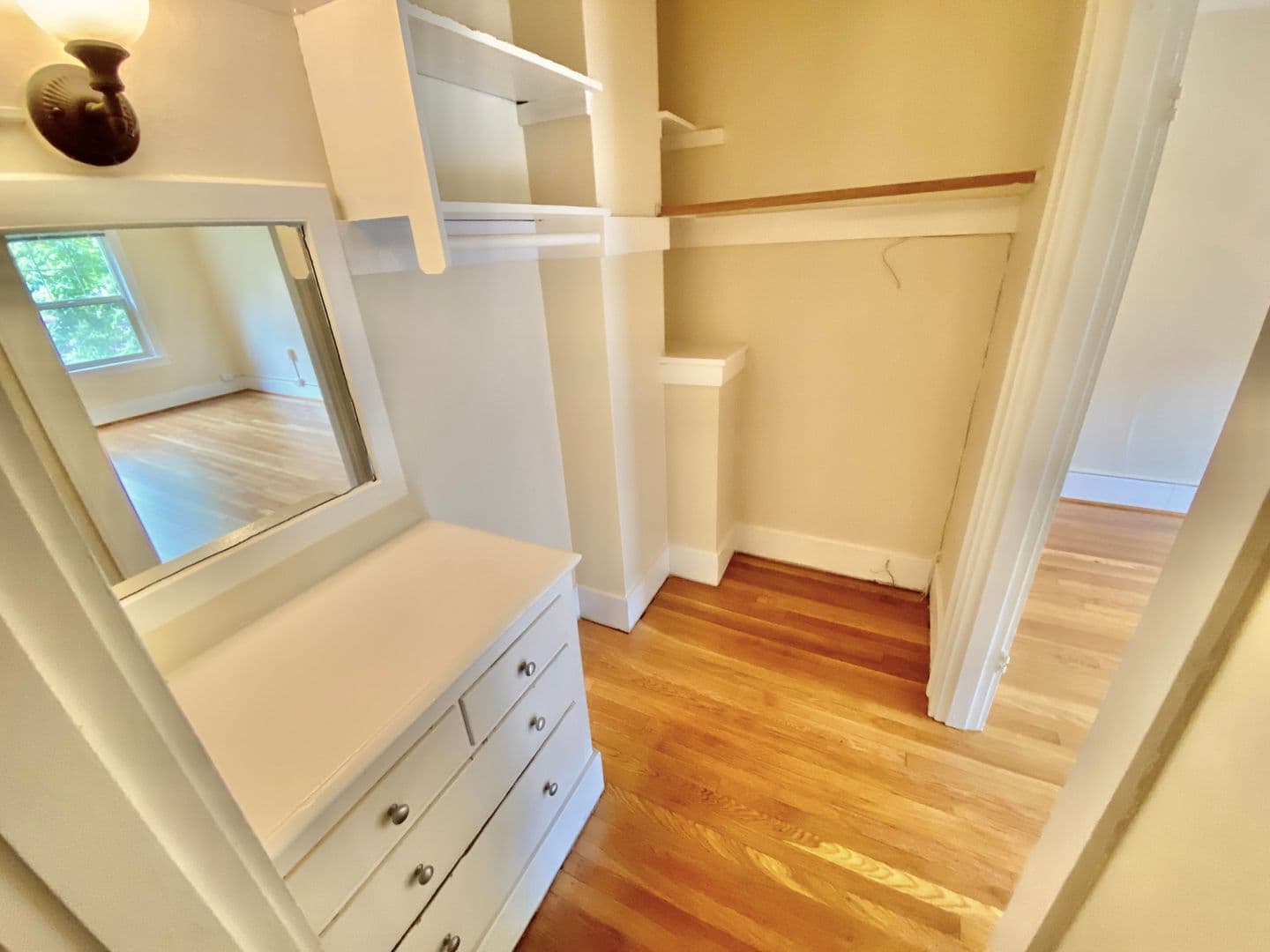 Seattle Apartment: 516 E. Union St.