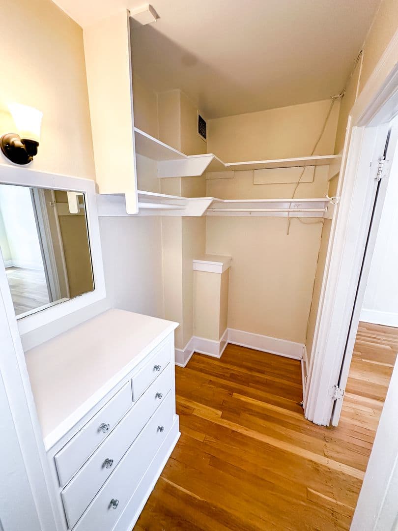 Seattle Apartment: 516 E. Union St.