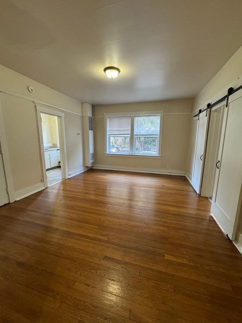 Seattle Apartment: 504 E. Denny Way