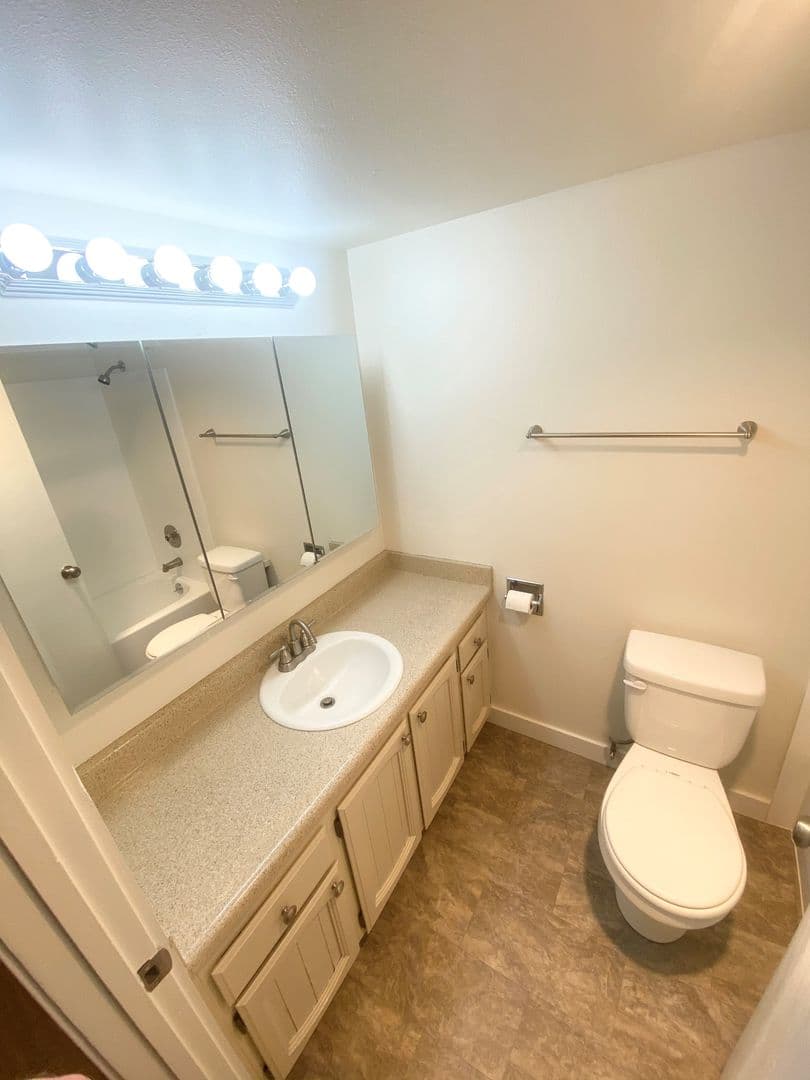 Seattle Apartment: 3023 14th Ave. W.