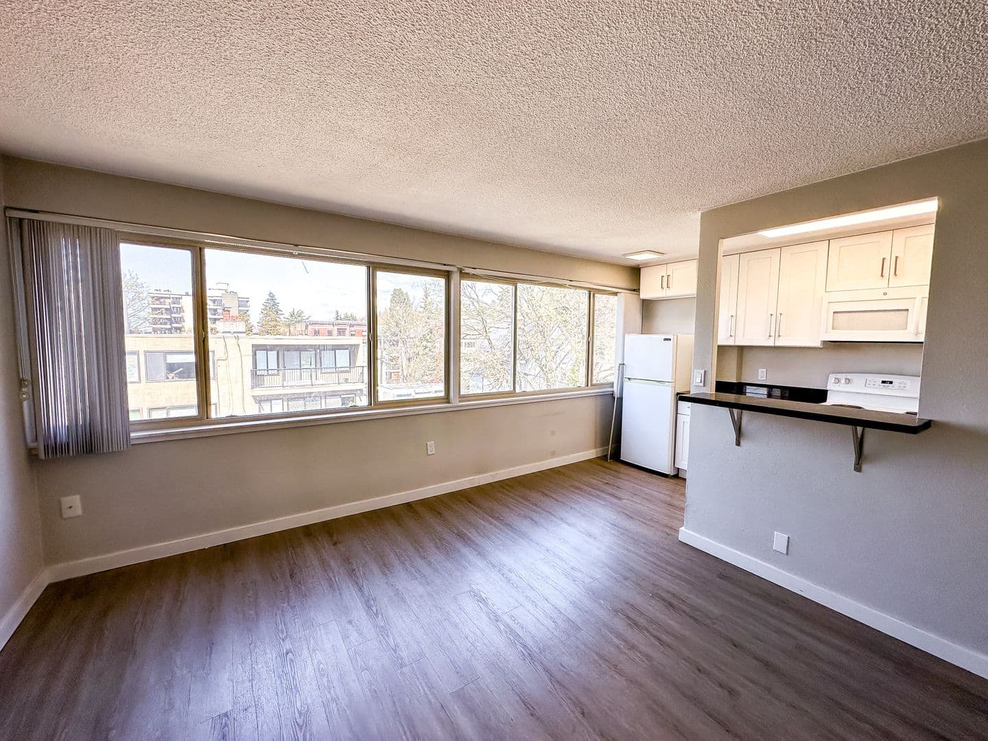 Seattle Apartment: 401 E. Mercer St.