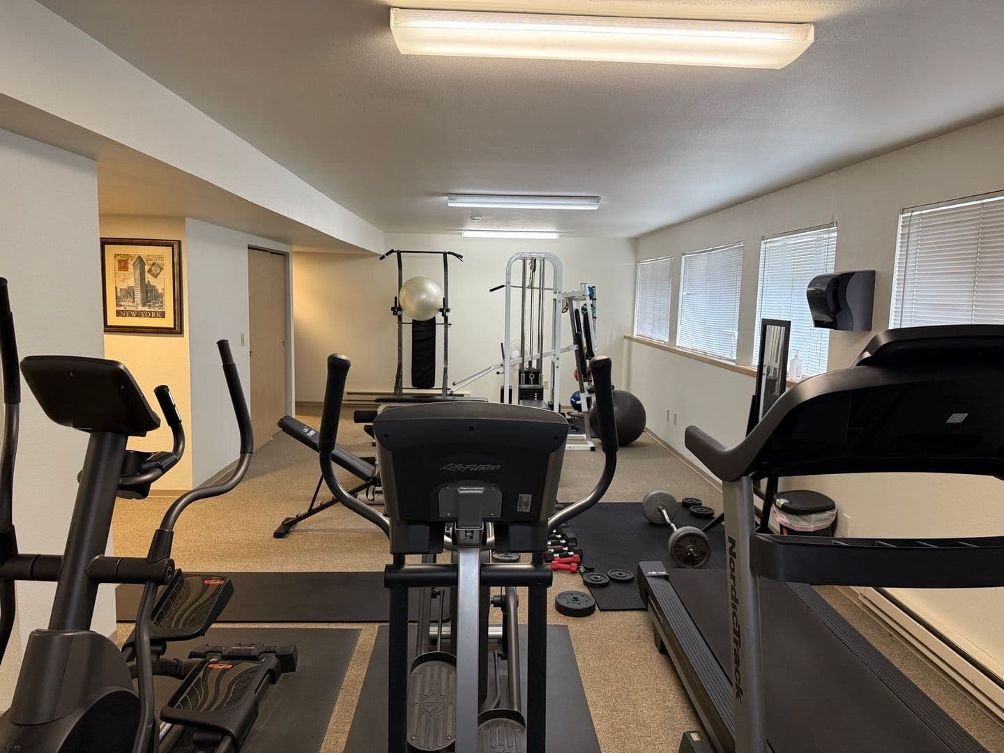 Kenmore Apartment: 17512 83rd Place NE