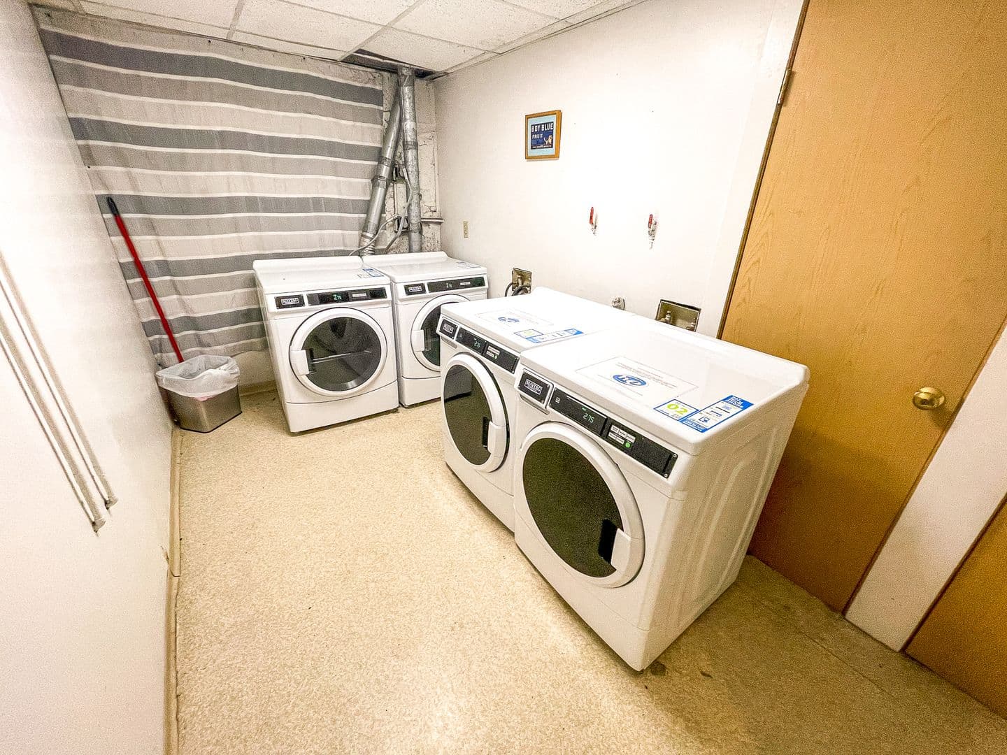 Seattle Apartment: 1509 E Madison St