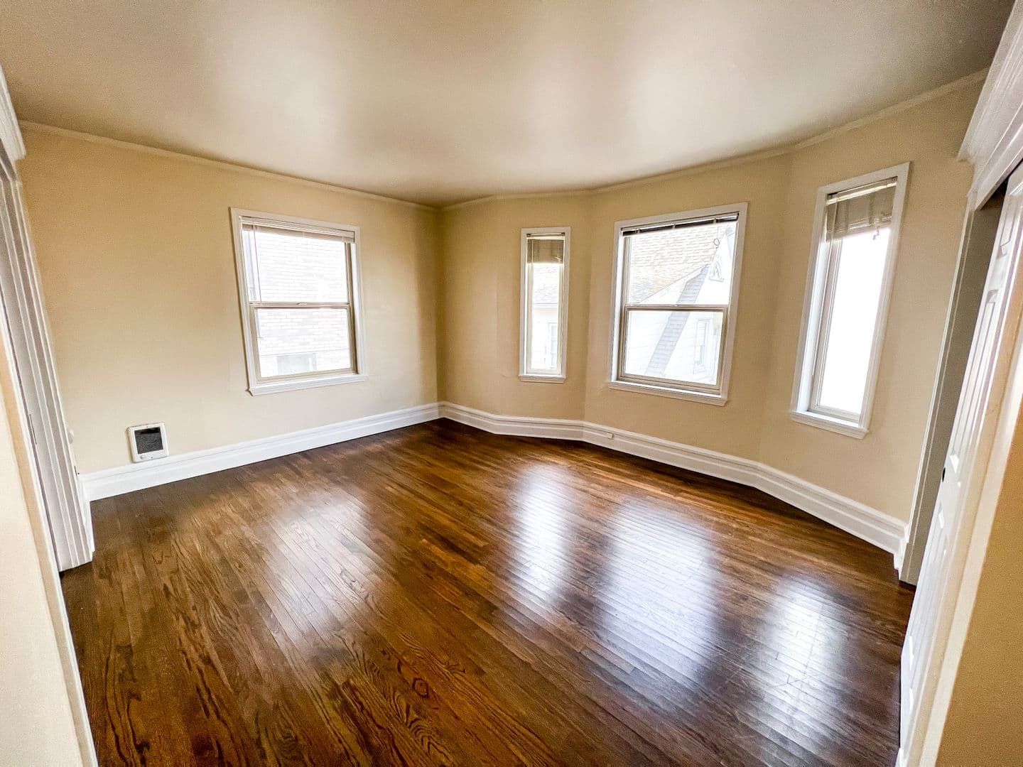 Seattle Apartment: 810 E. Denny Way