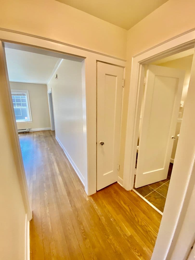 Seattle Apartment: 1305 E. Howell St.