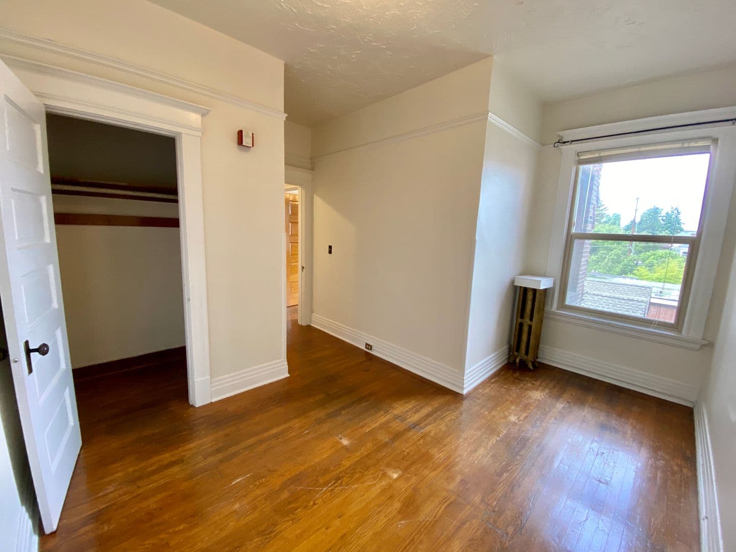 Seattle Apartment: 1615 15th Ave.
