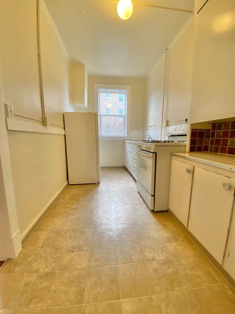 Seattle Apartment: 504 E. Denny Way