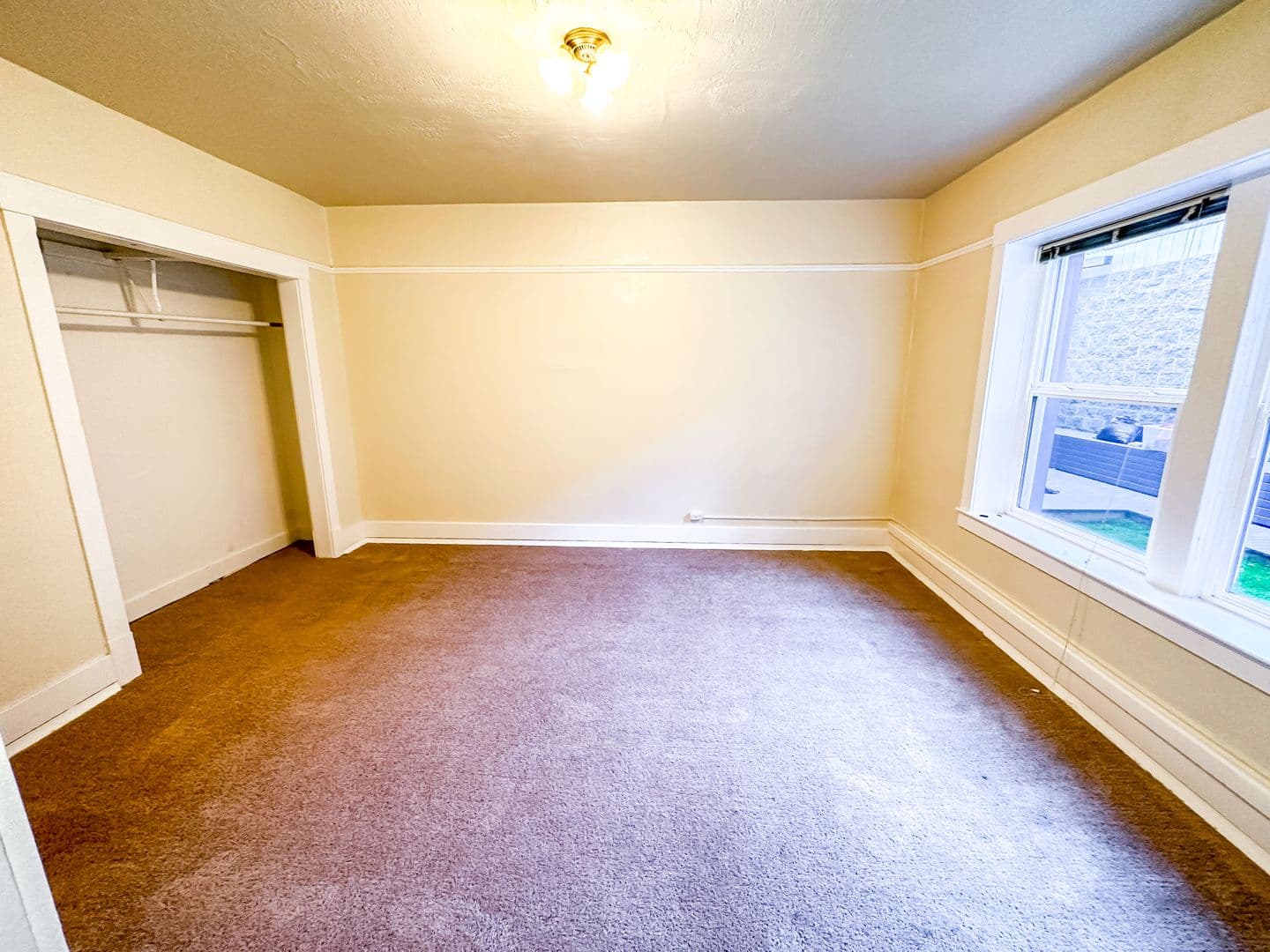 Seattle Apartment: 504 E. Denny Way