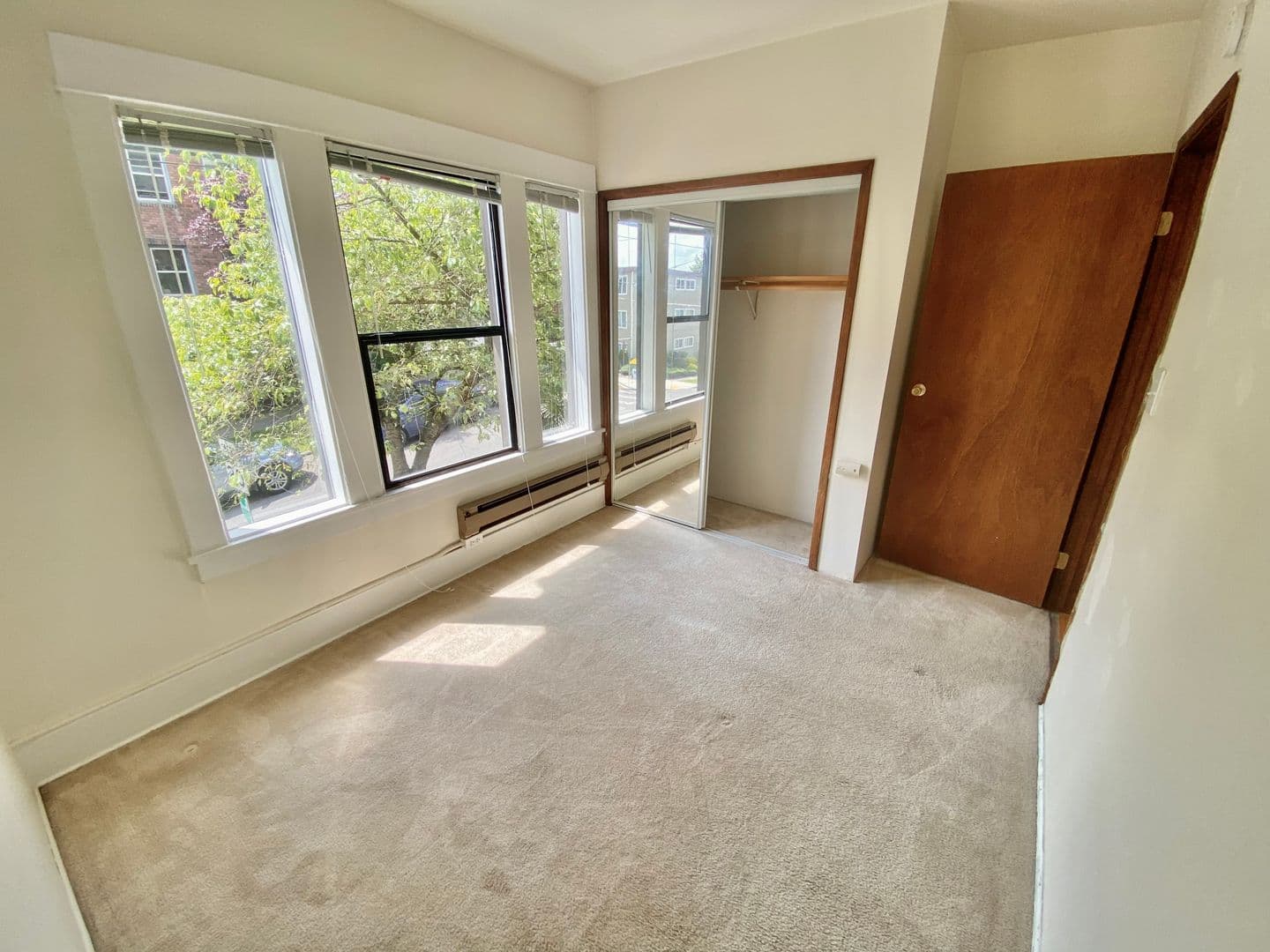 Seattle Apartment: 1812 E. Republican St.