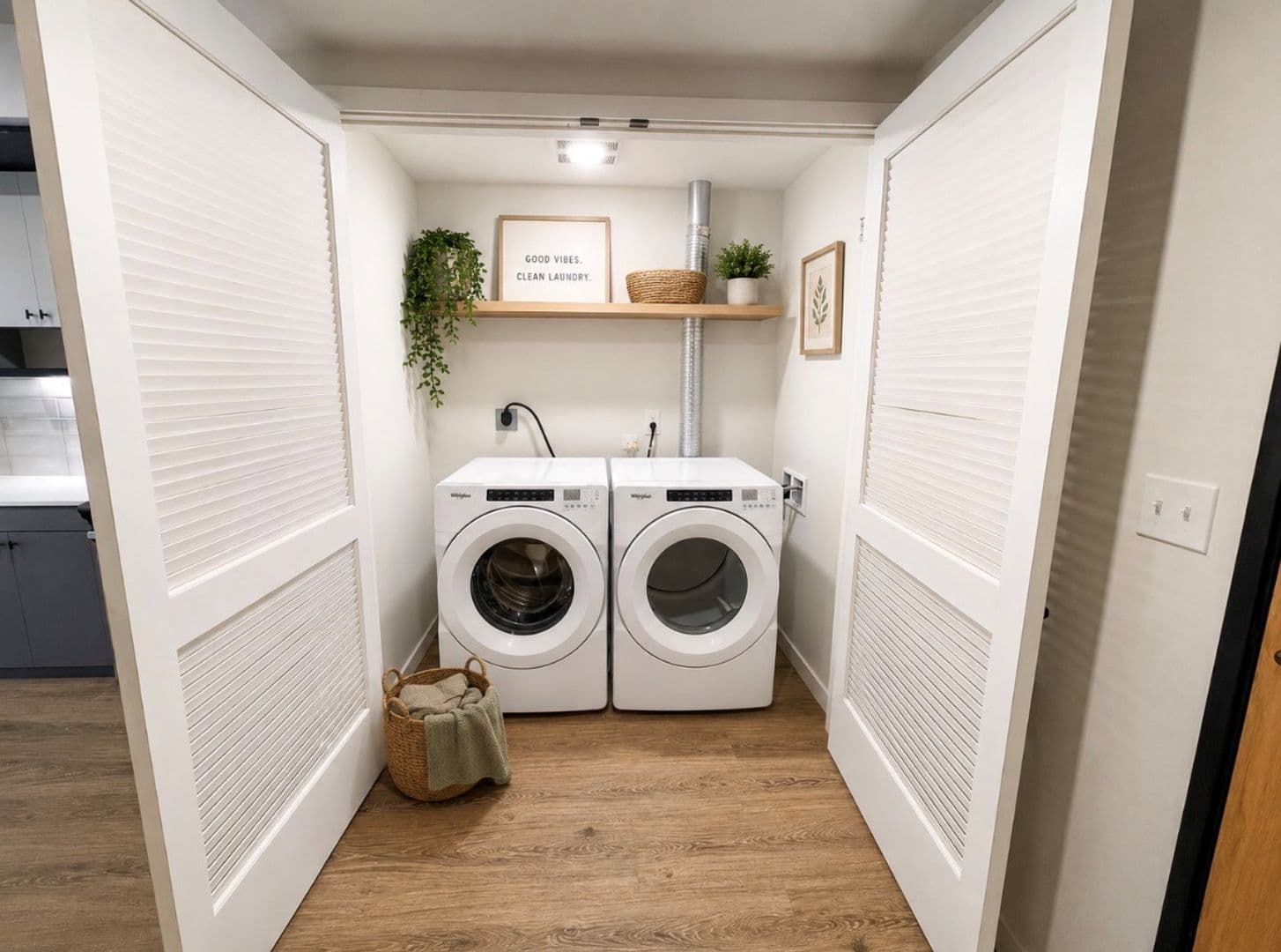 Kirkland Apartment: 312 Central Way