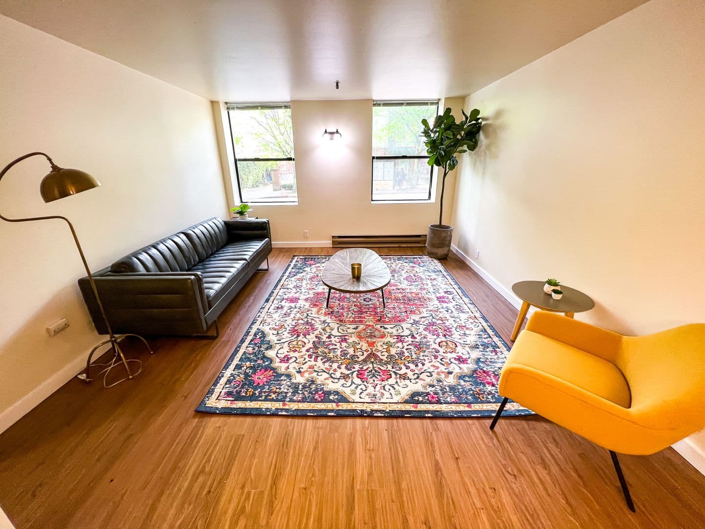 Seattle Apartment: 1215 Seneca St.