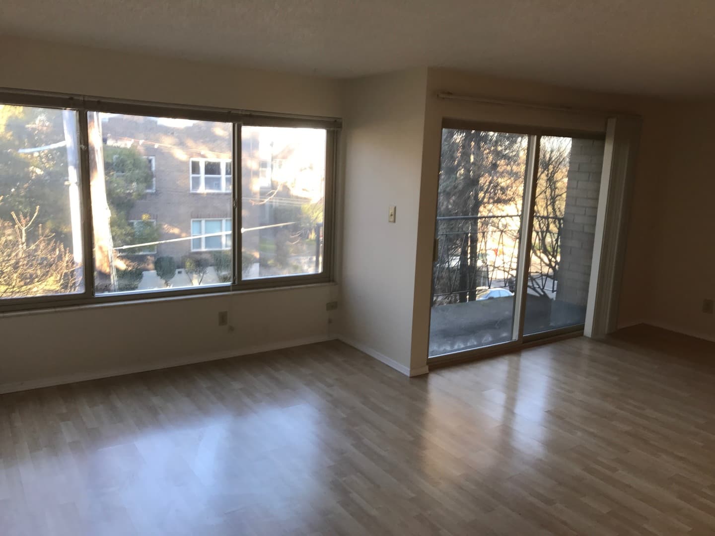 Seattle Apartment: 1821 E. Thomas St.