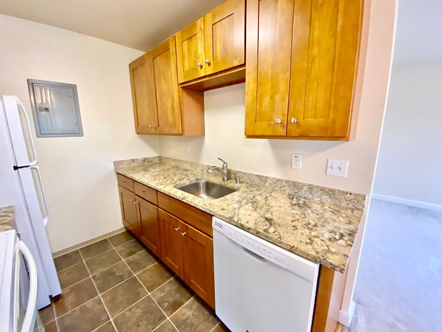 Seattle Apartment: 424 19th Ave E.