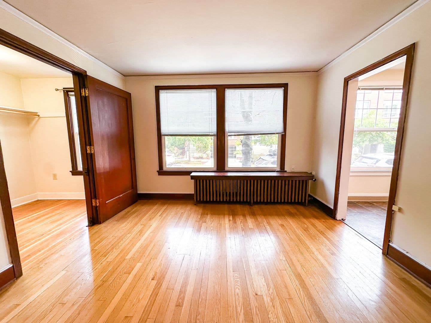 Seattle Apartment: 531 Malden Ave. E.