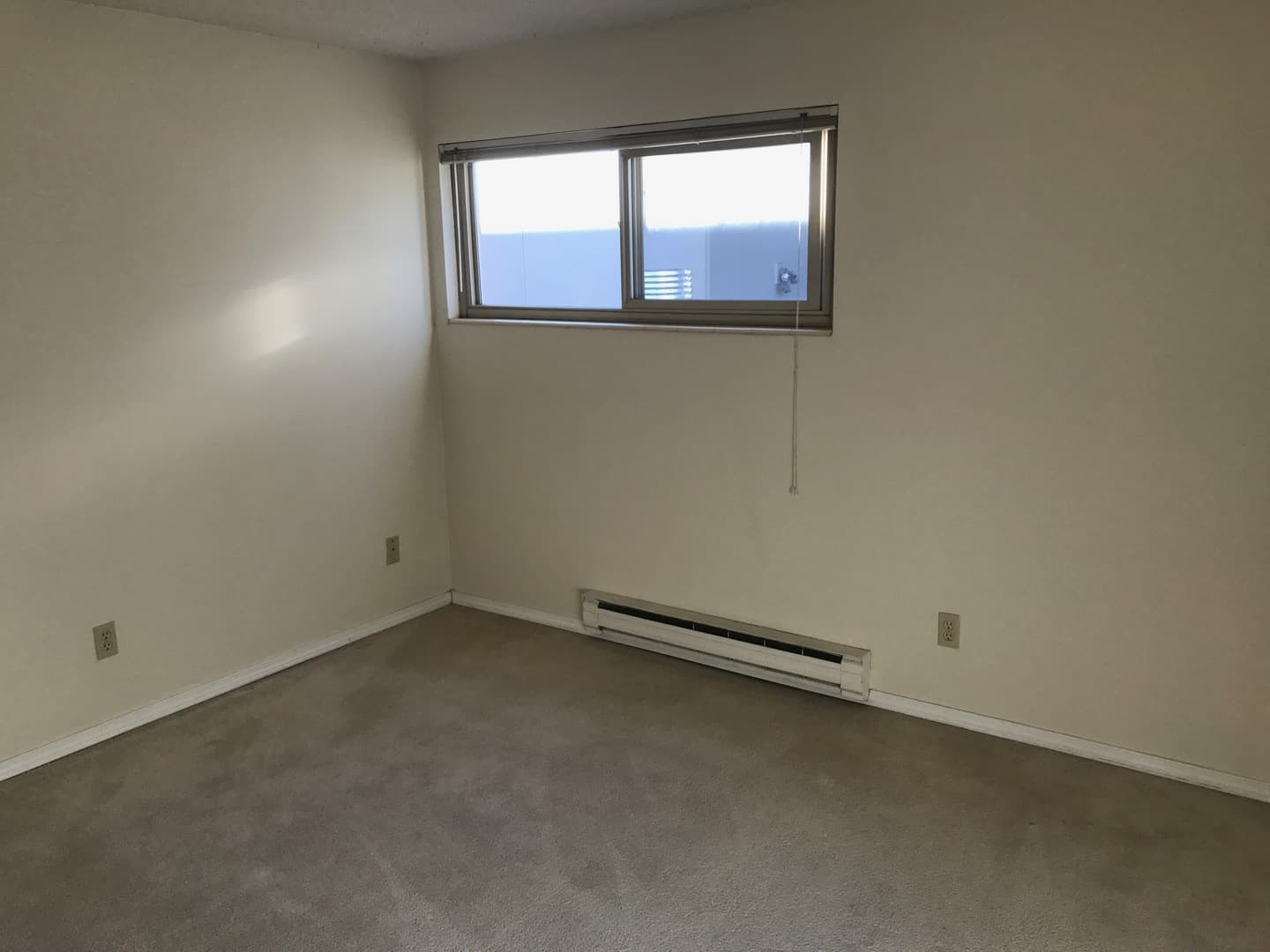 Seattle Apartment: 1821 E. Thomas St.