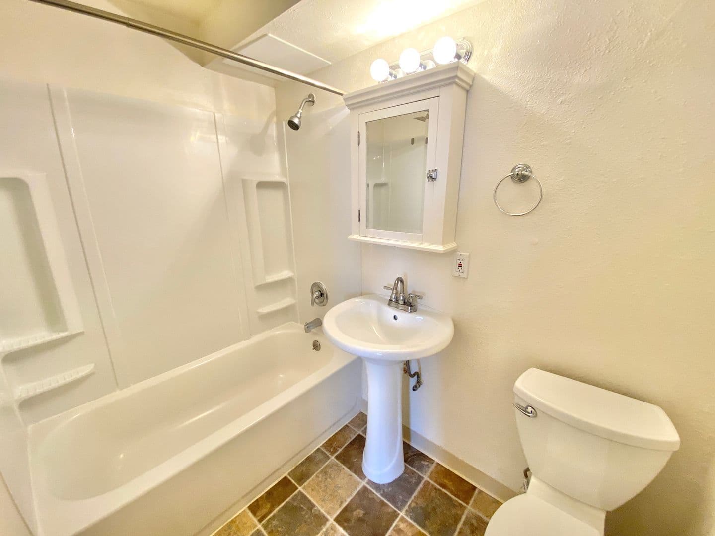Seattle Apartment: 401 E. Mercer St.