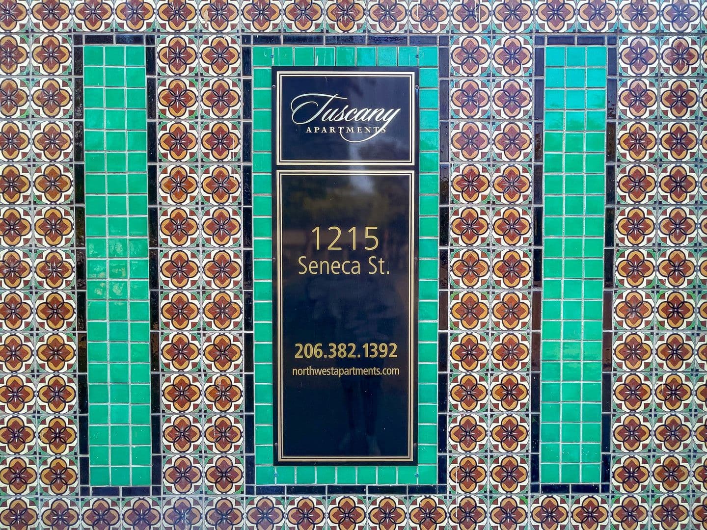Seattle Apartment: 1215 Seneca St.